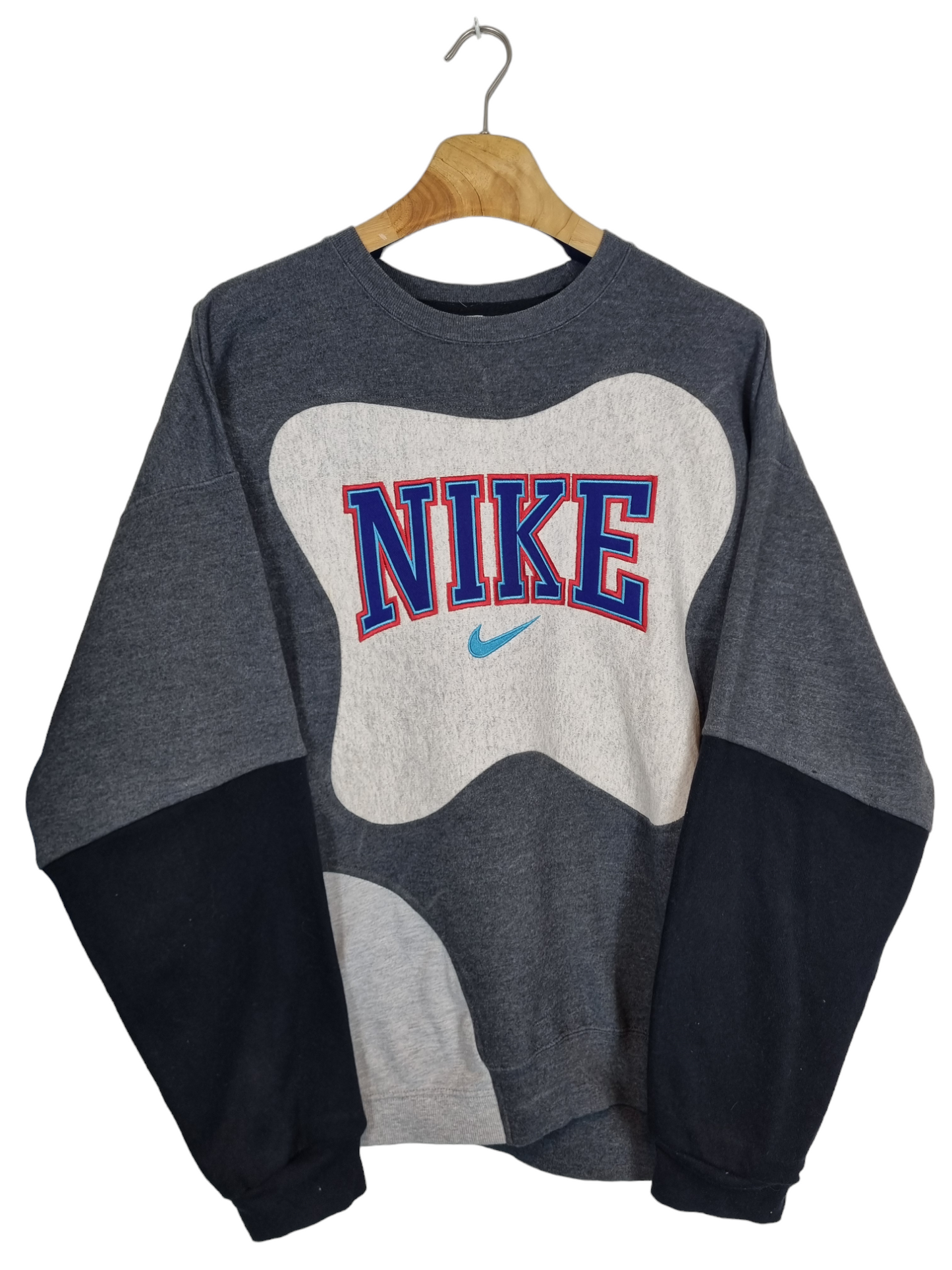 Nike 90s spell out sweater maat M