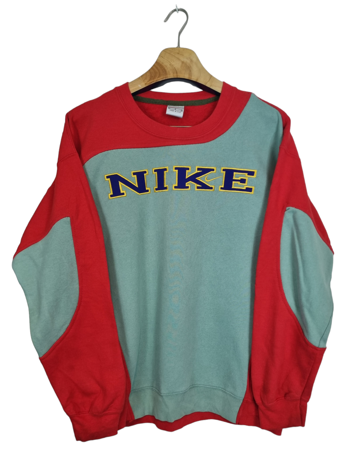 Nike 90s spell out sweater maat M