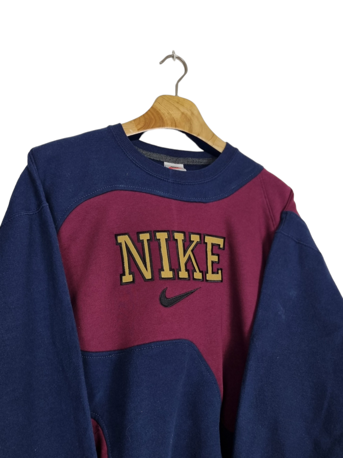 Nike 90s spell out sweater maat M