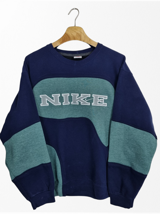 Nike 90s spell out sweater maat M