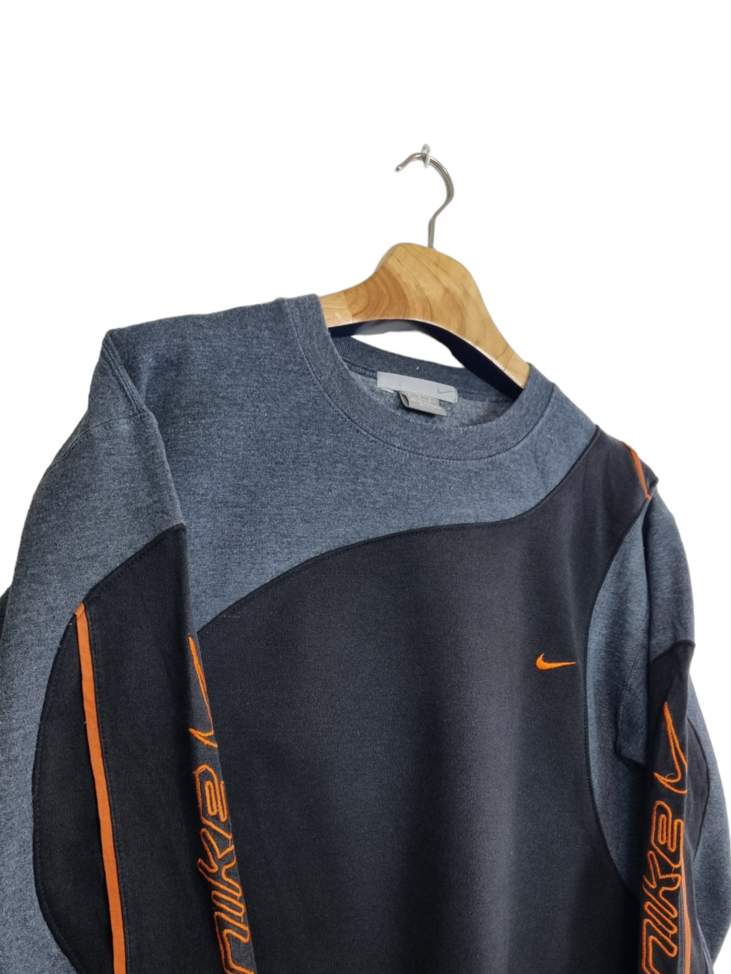 Nike sleeve & chest logo sweater maat S