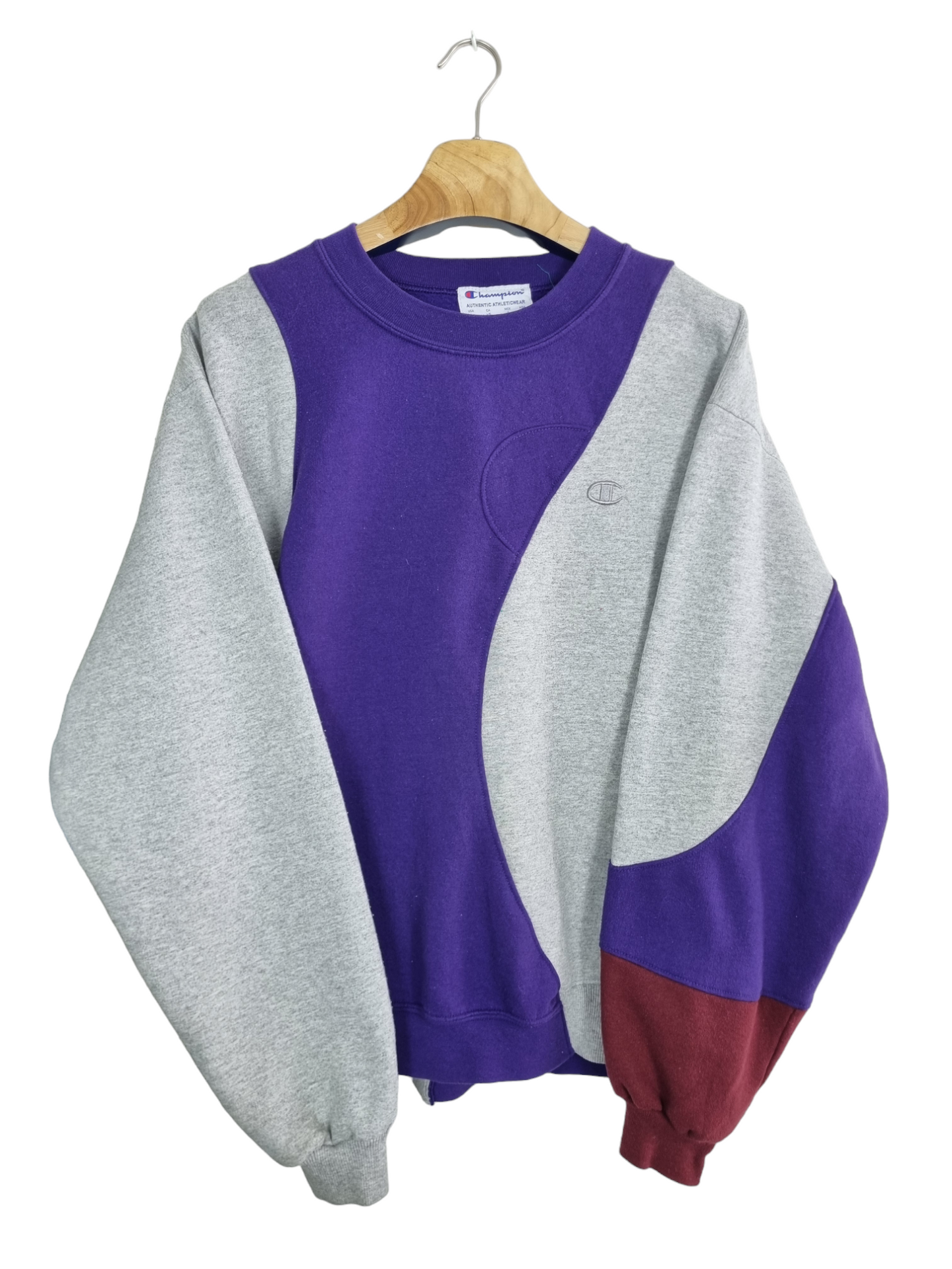 Champion chest logo sweater maat M