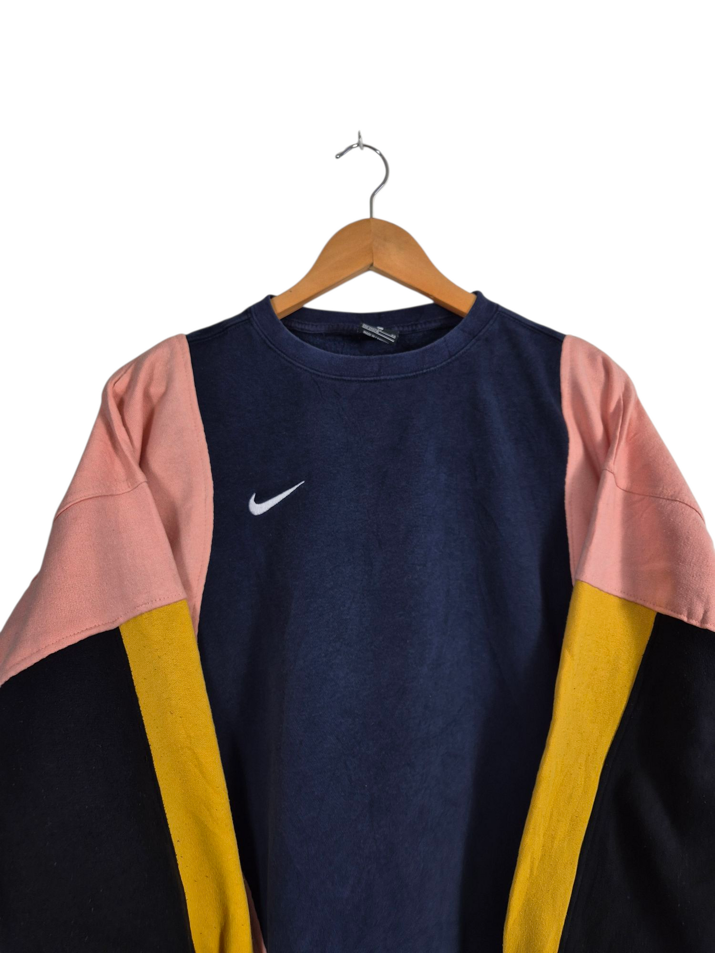 Nike chest swoosh sweater maat S