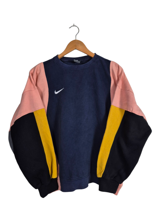 Nike chest swoosh sweater maat S