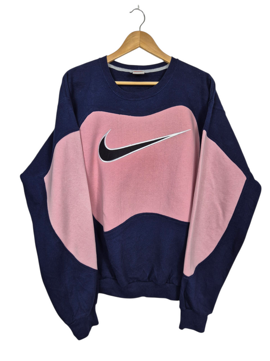 Nike 90s Big Swoosh sweater maat L