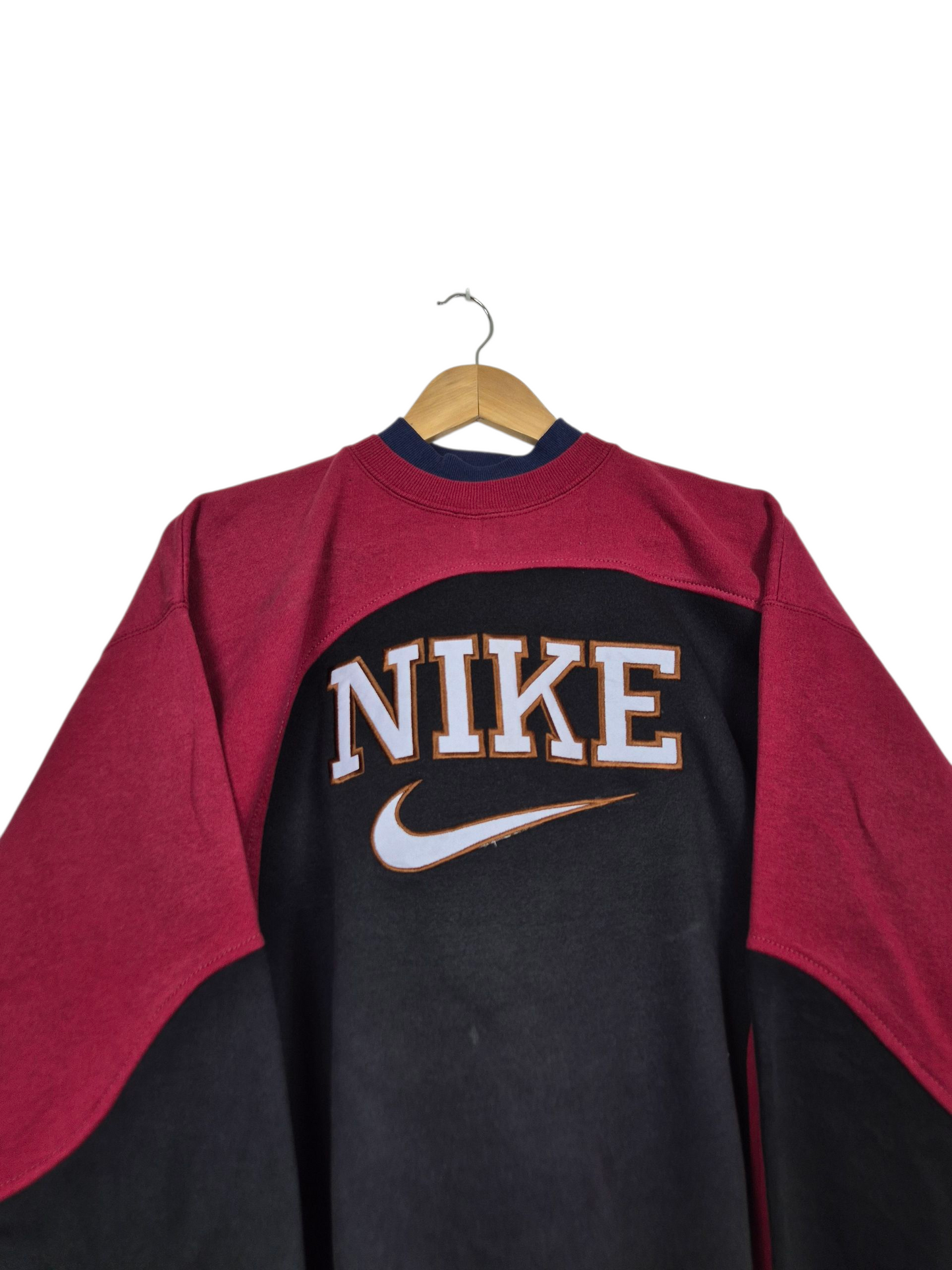 Nike 90s spell out sweater maat M