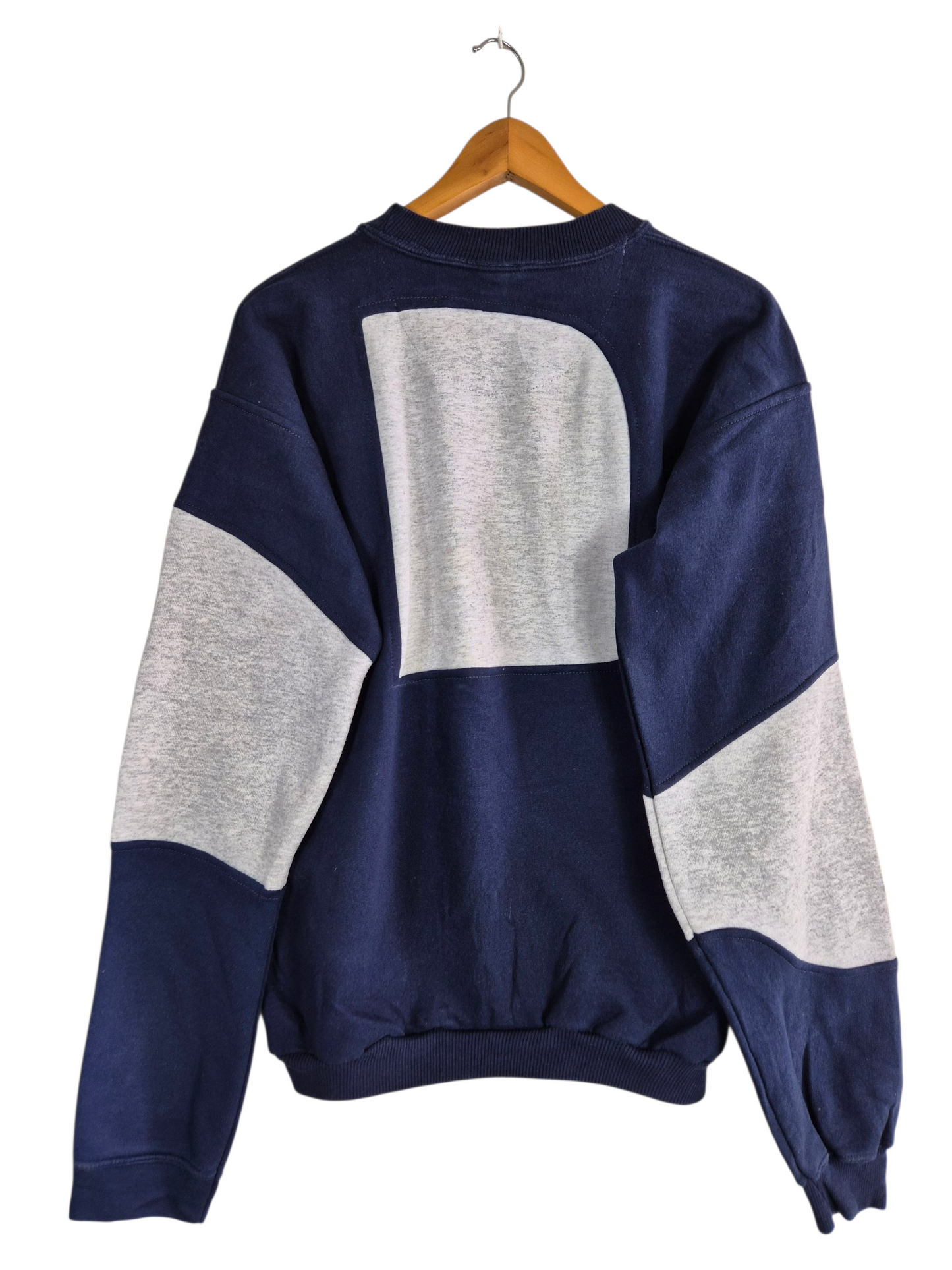 Adidas logo sweater maat M