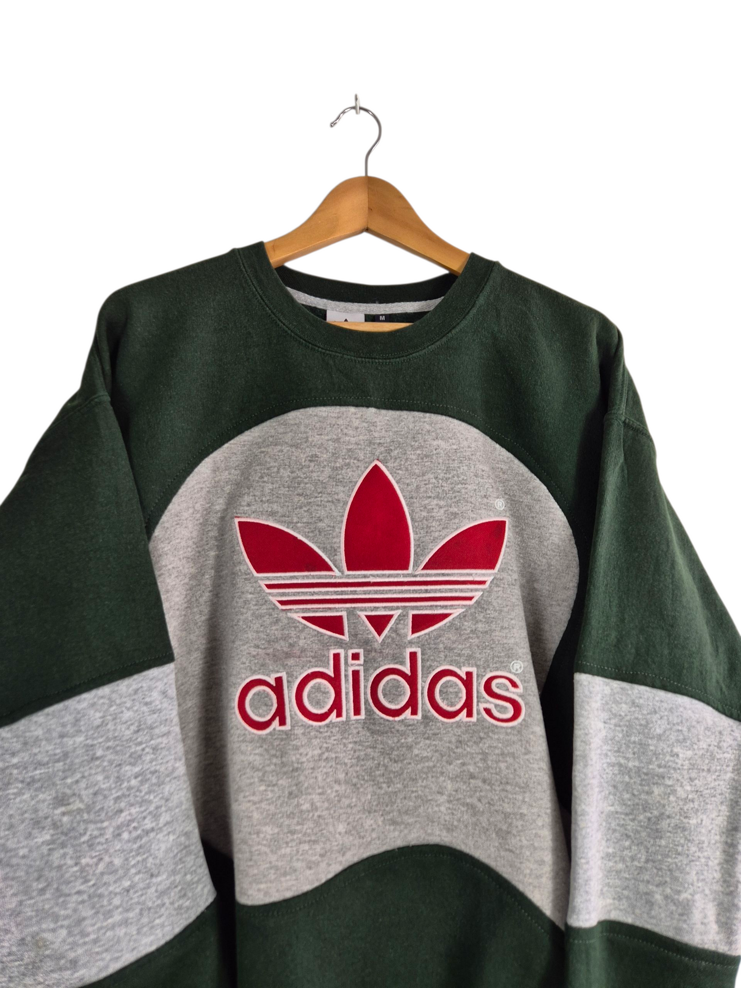 Adidas logo sweater maat M