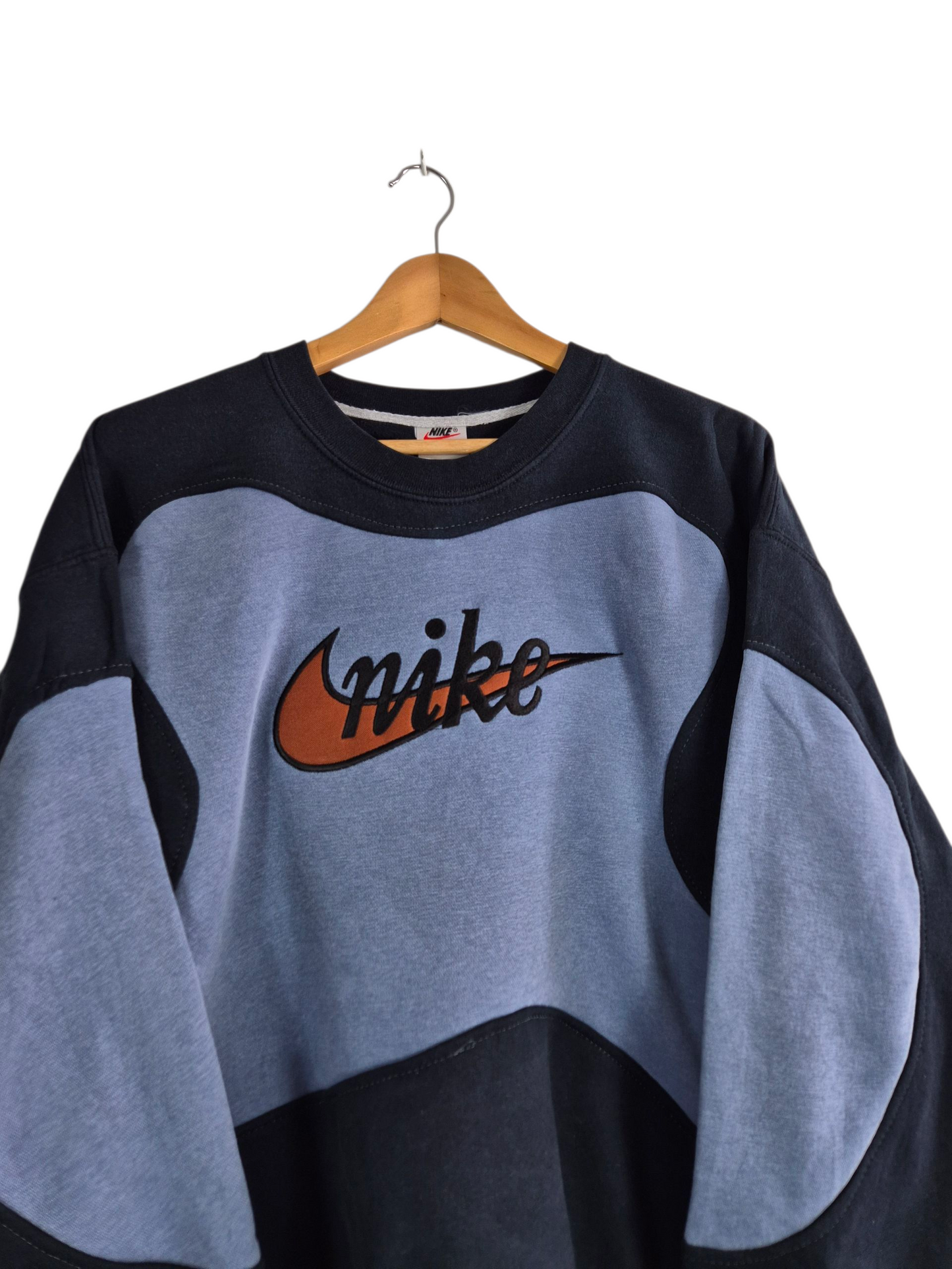 Nike 90s sweater maat L