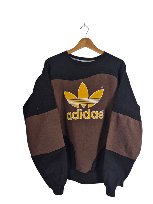 Adidas front logo sweater maat L