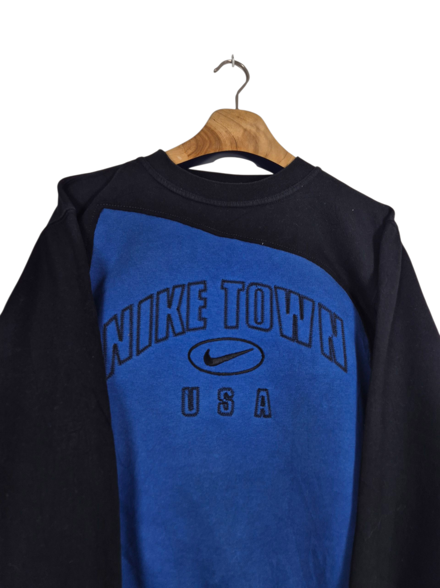 Nike town USA sweater maat M