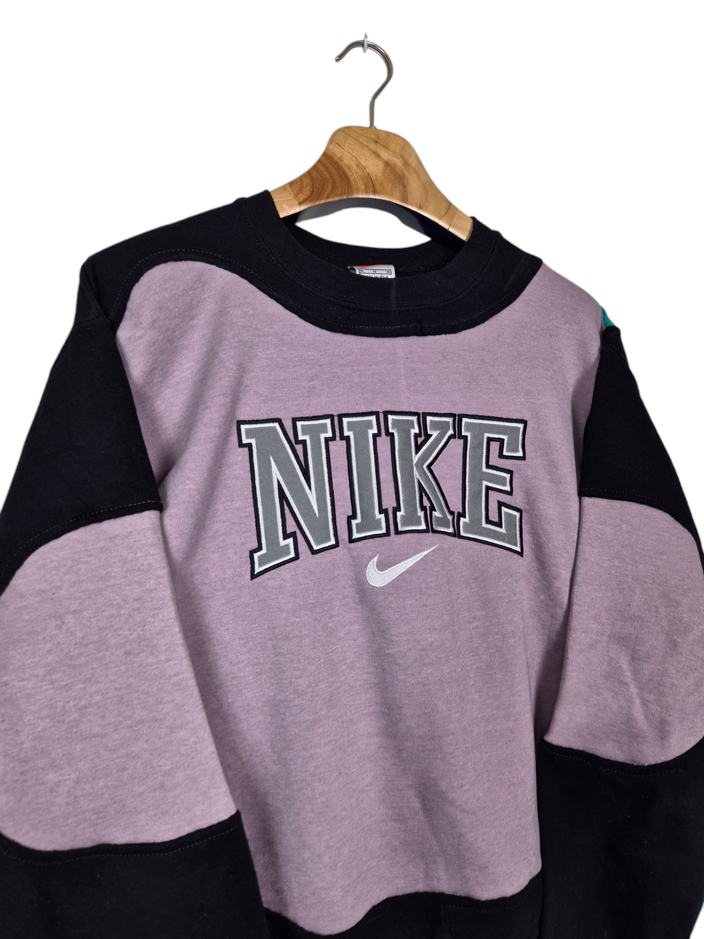 Nike 90s spell out sweater maat M