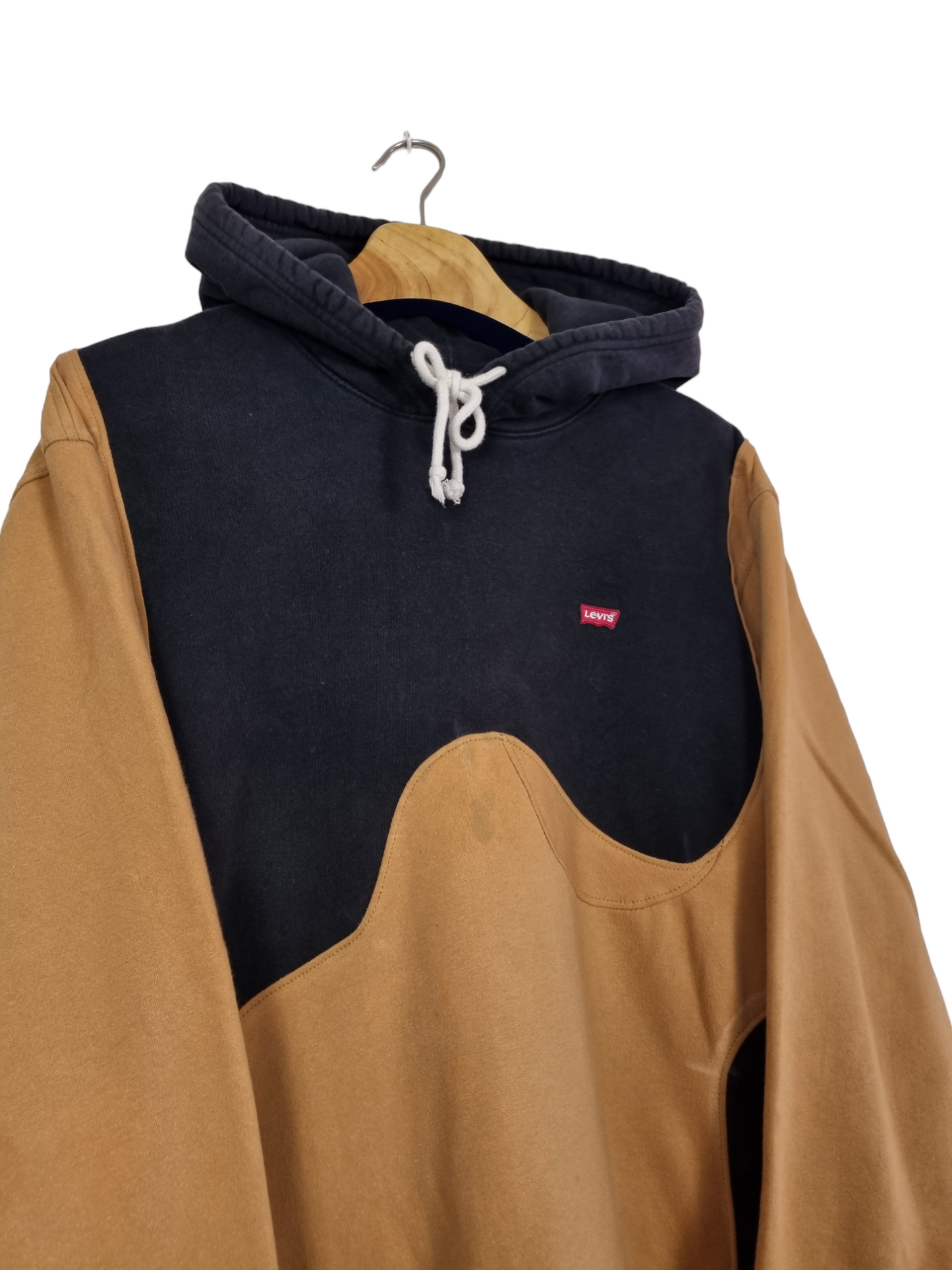 Levi's chest logo hoodie maat M