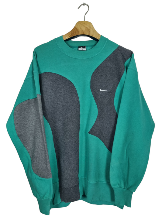 nike chest logo sweater maat L