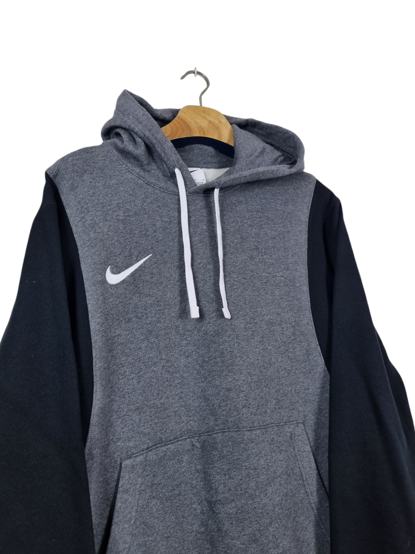 Nike chest swoosh hoodie maat M