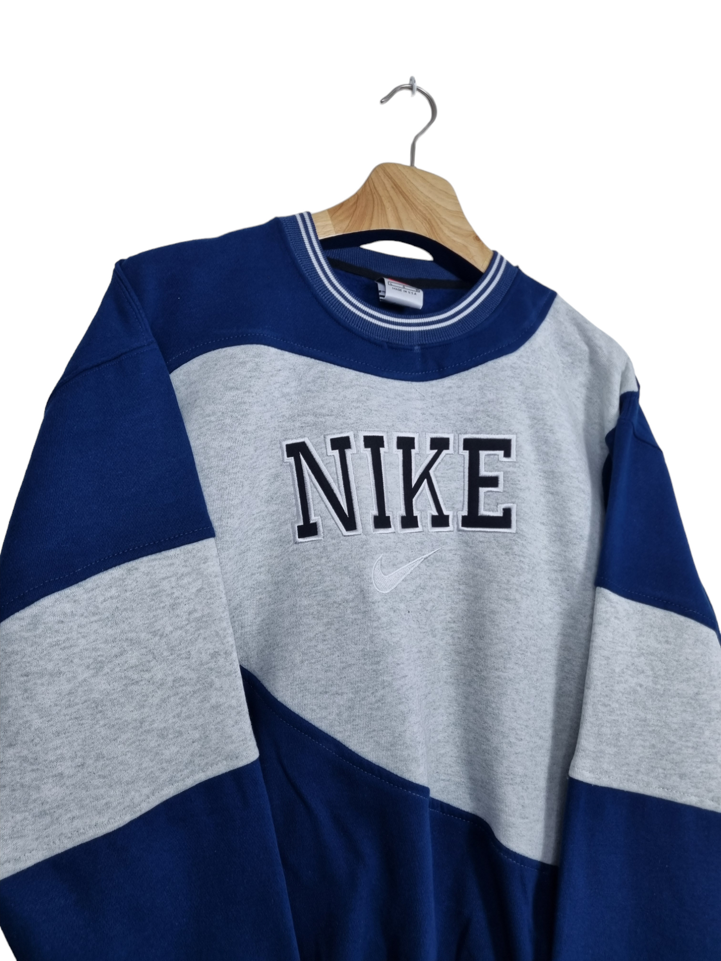 Nike 90s spell out sweater maat S