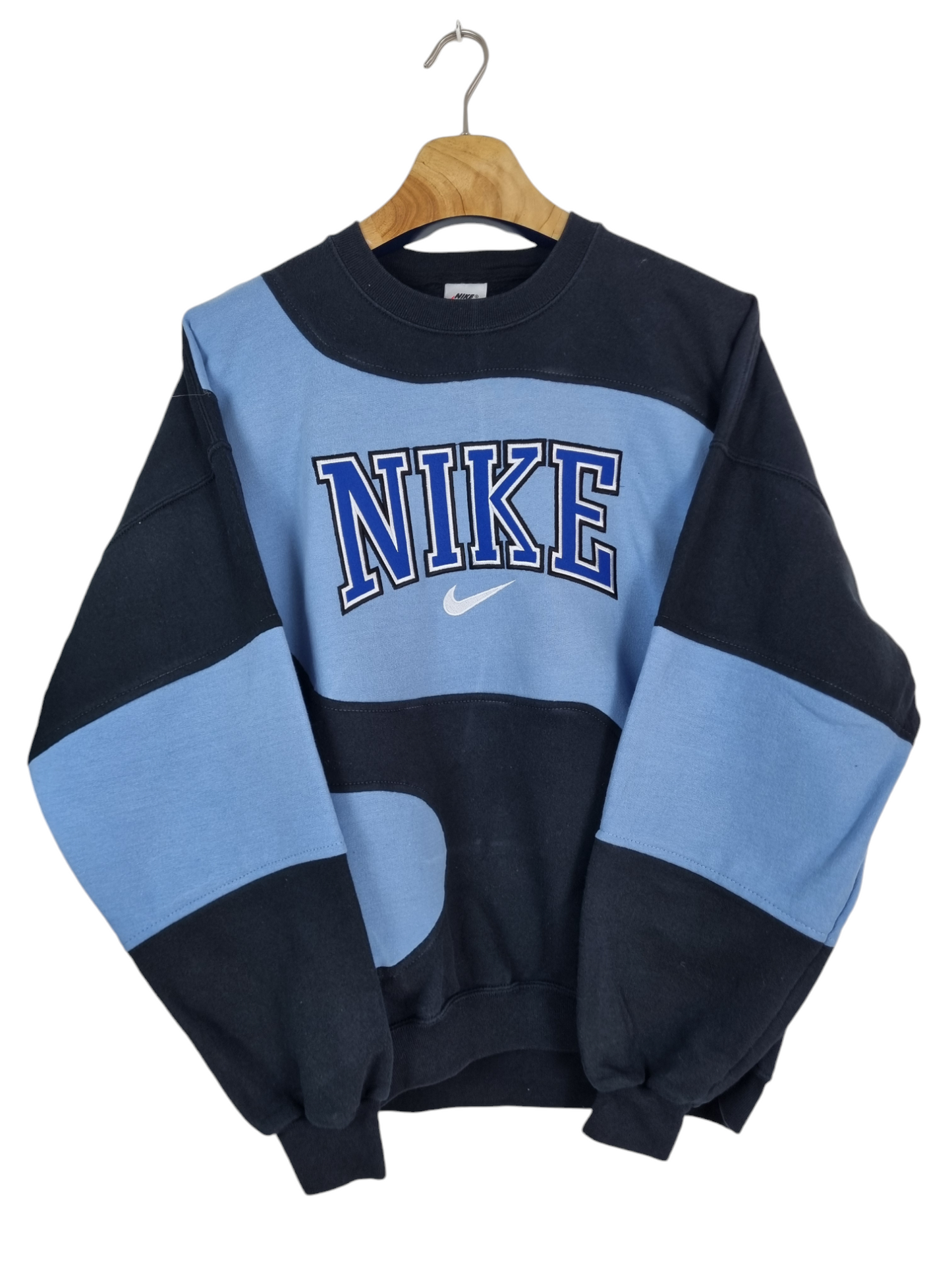 Nike 90s spell out sweater maat L