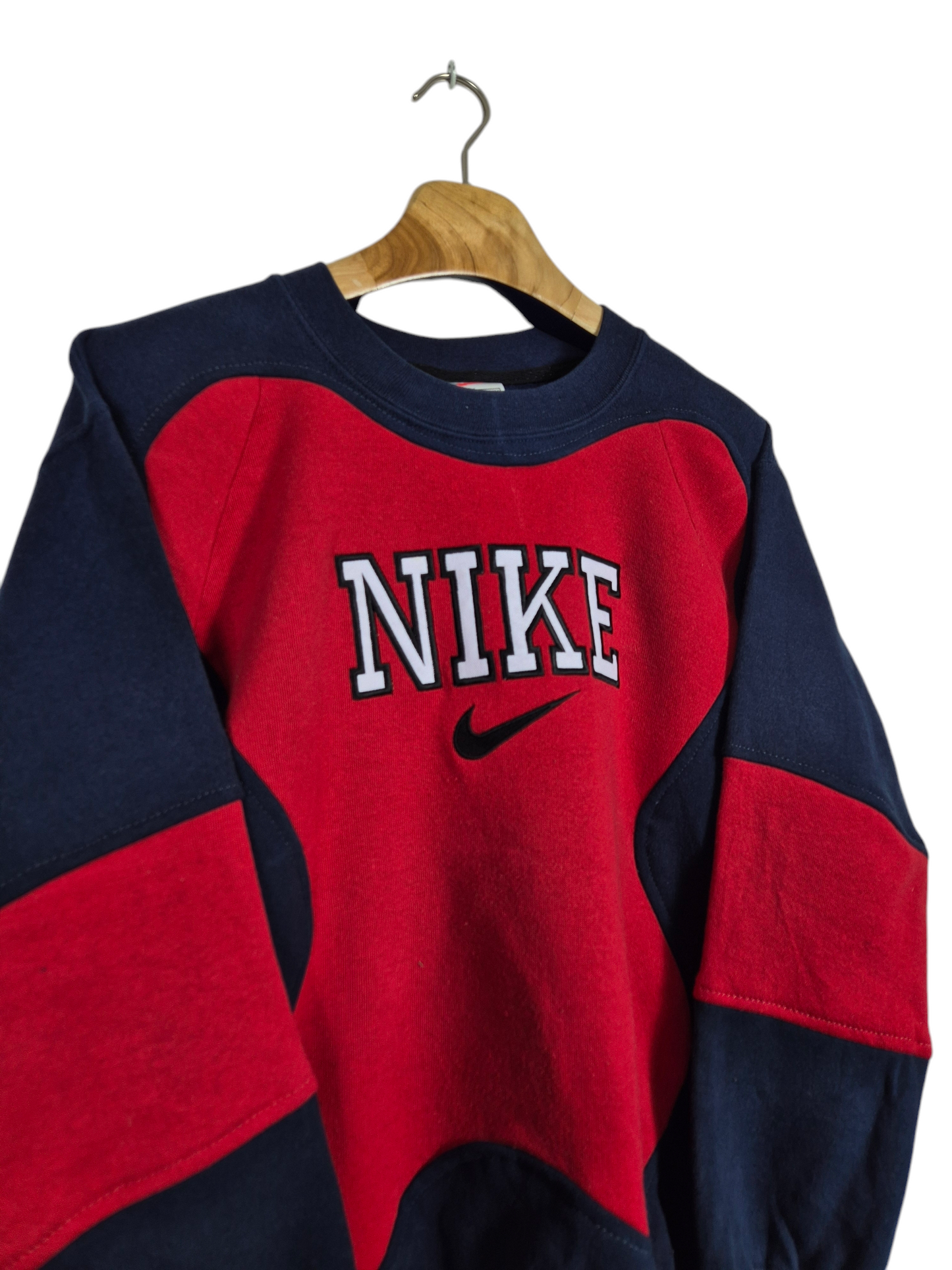 Nike spell out sweater maat S