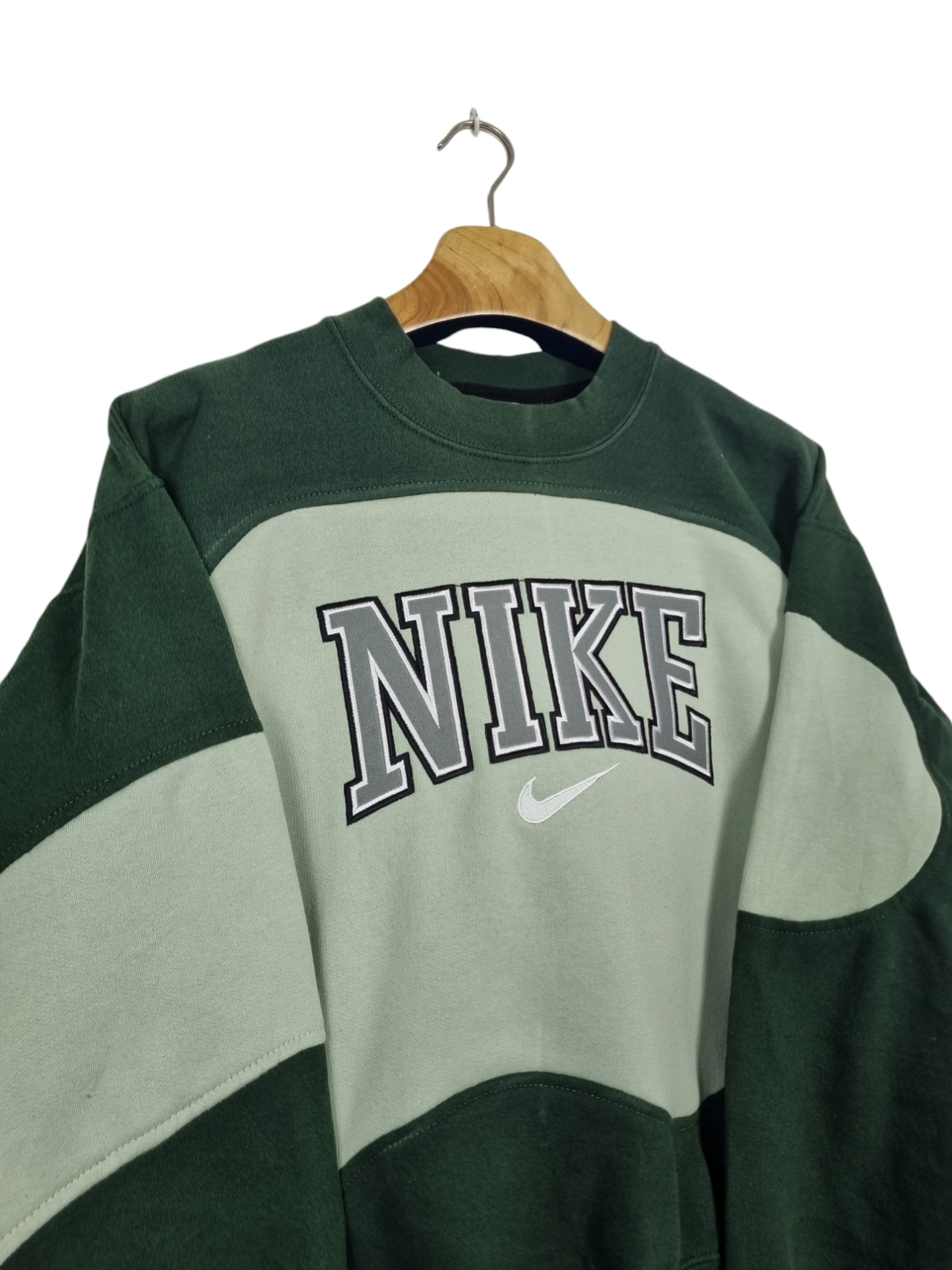 Nike 90s spell out sweater maat S