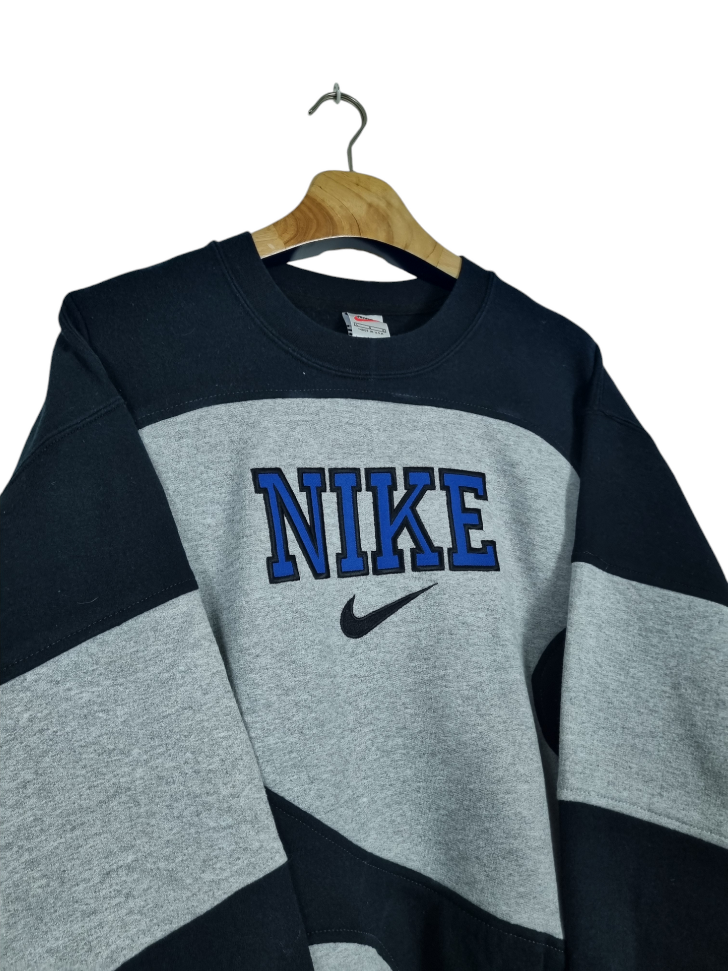 Nike 90s spell out sweater maat S