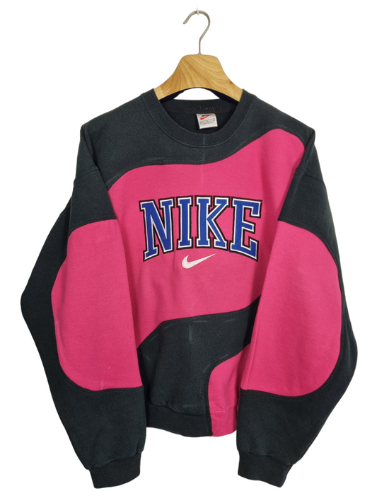 Nike 90s spell out sweater maat M