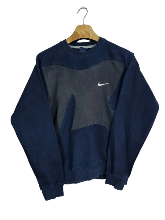 Nike chest swoosh sweater maat M