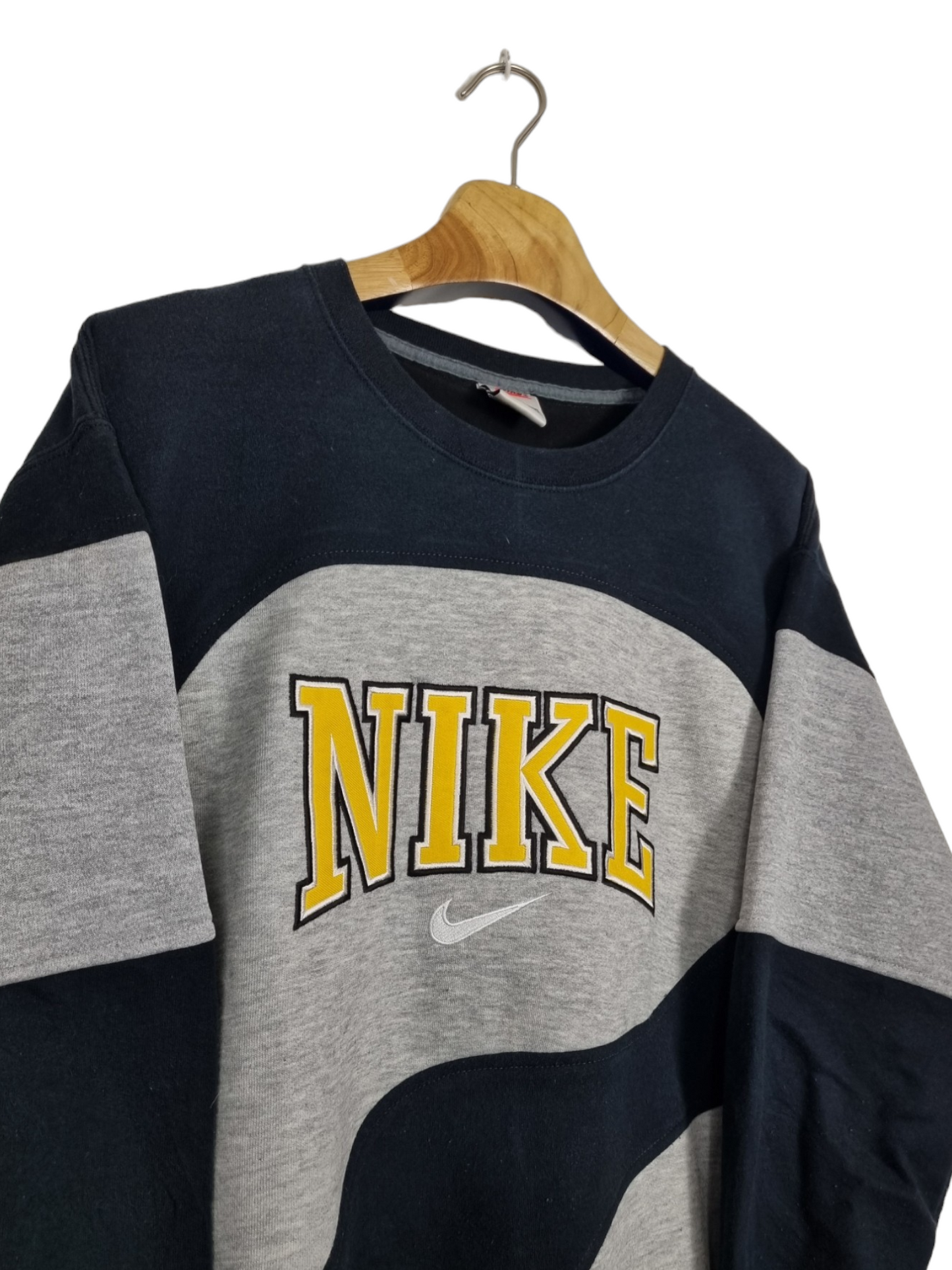 Nike 90s spell out sweater maat M