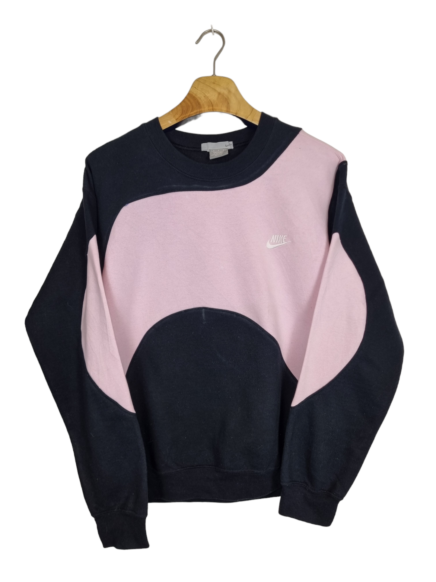 Nike chest logo sweater maat M