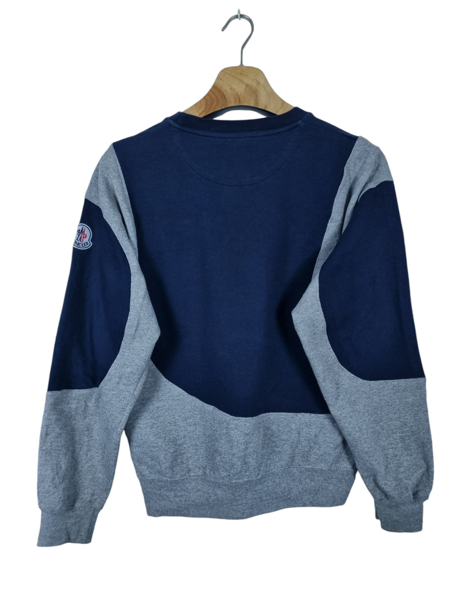 Moncler sweater maat S