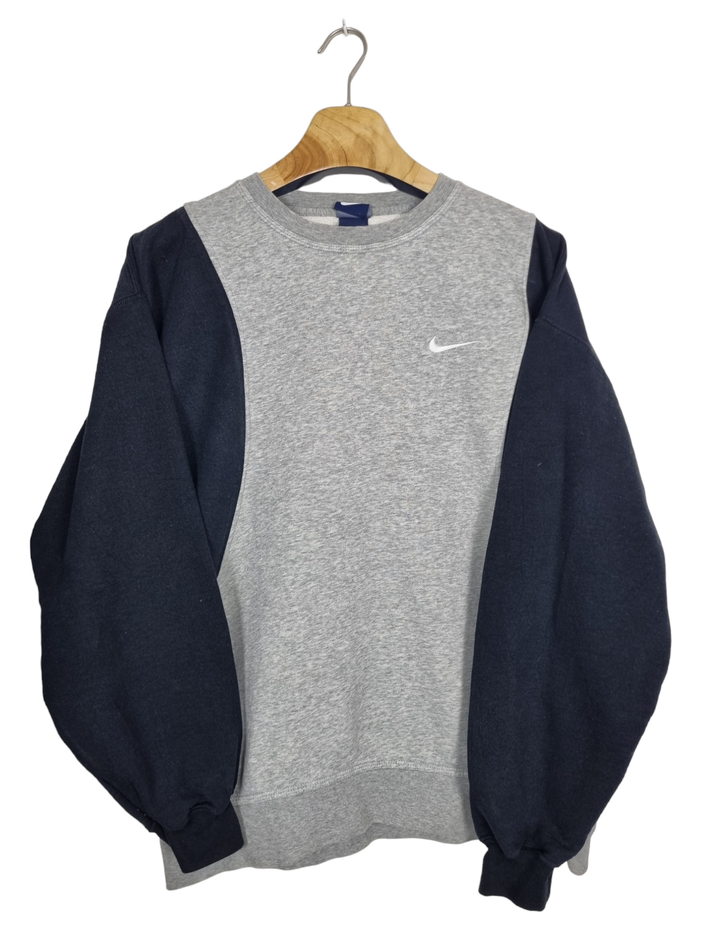 Nike chest swoosh sweater maat M