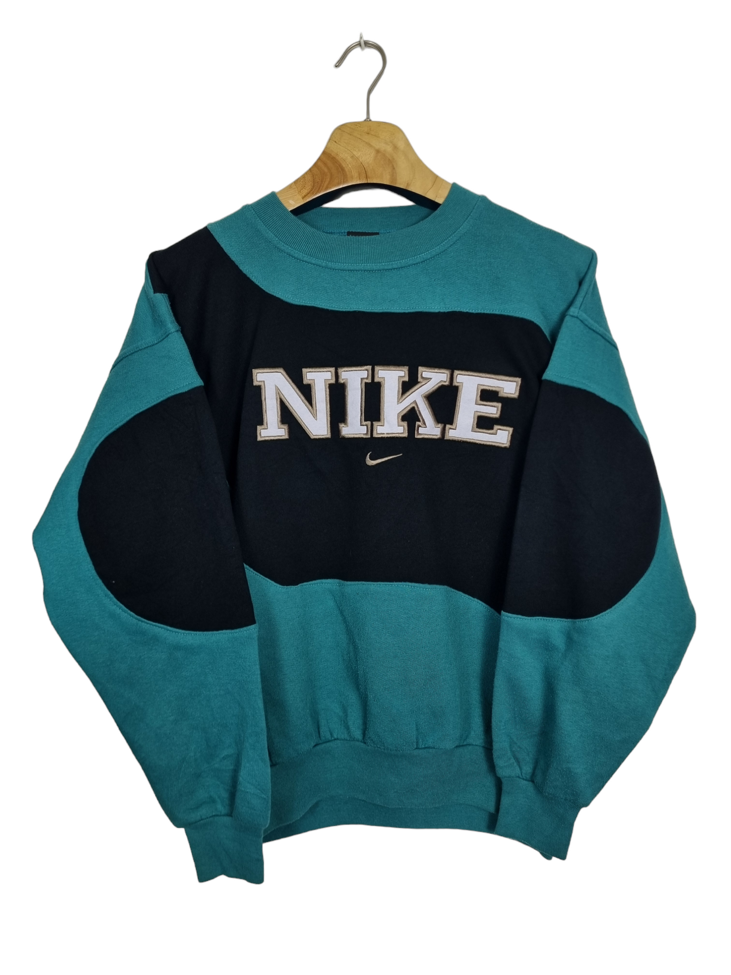 Nike spell out sweater maat M