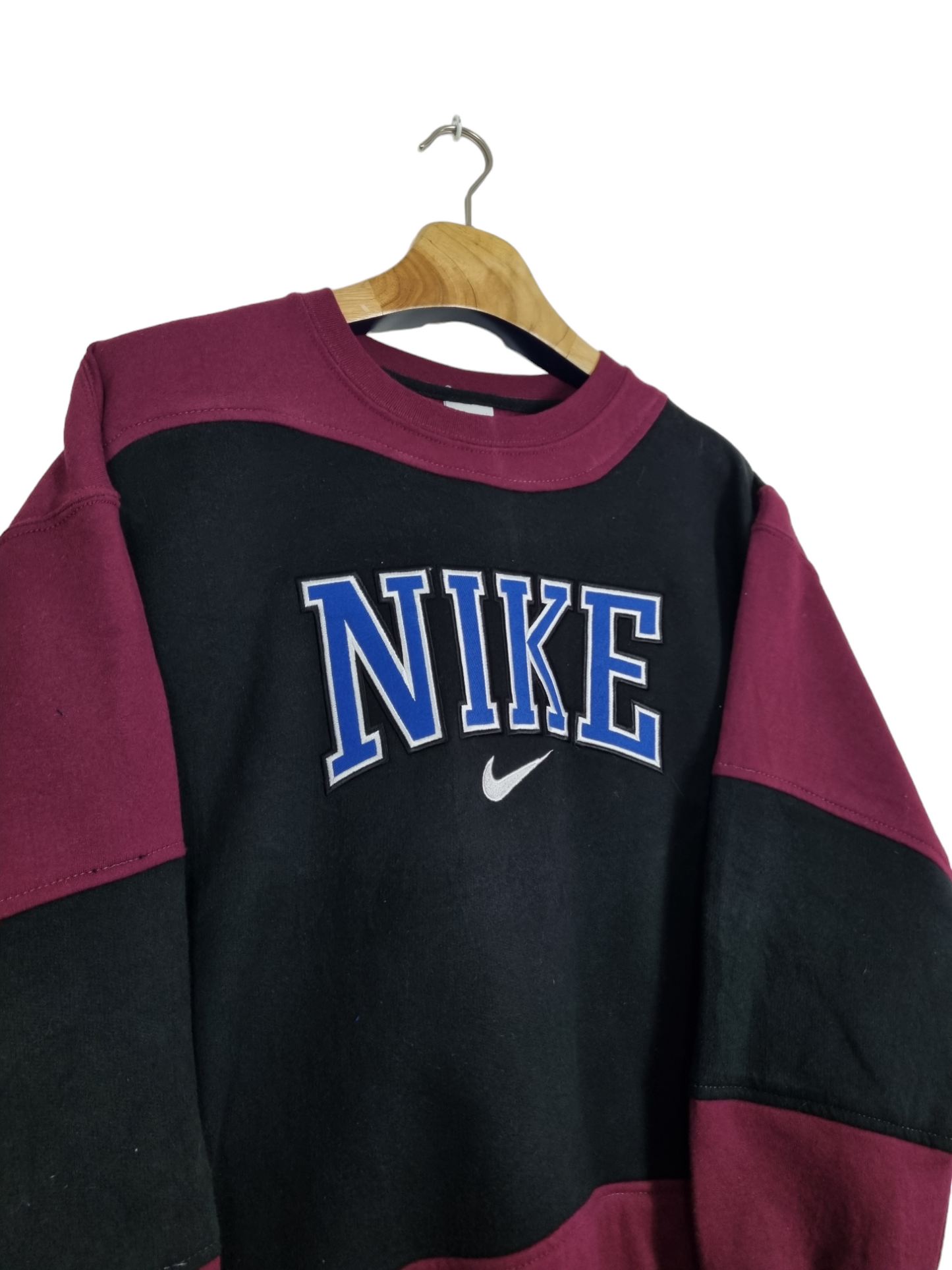 Nike 90s spell out sweater maat M