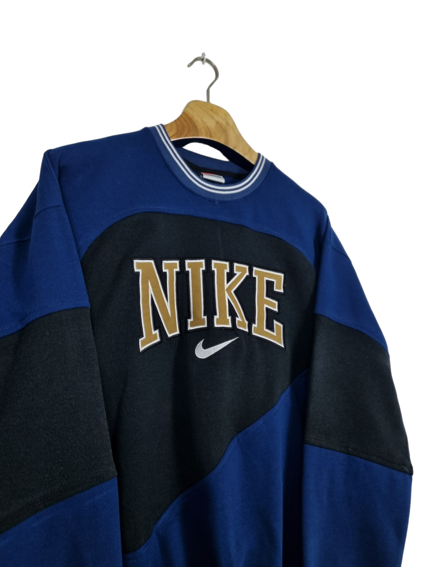 Nike 90s spell out sweater maat M