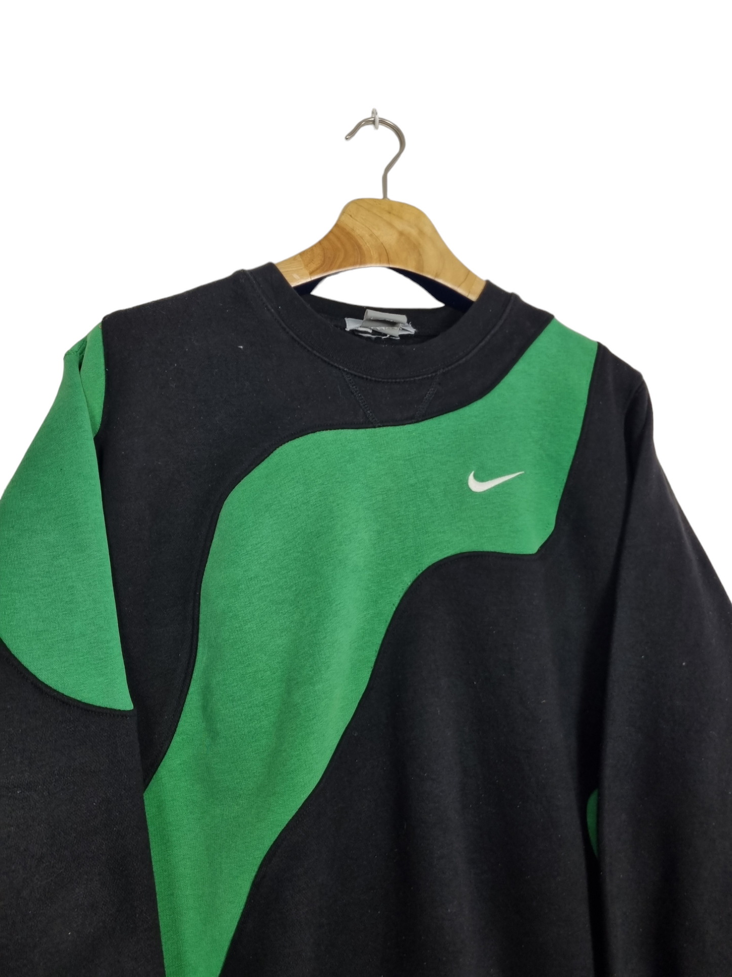 Nike chest swoosh sweater maat S