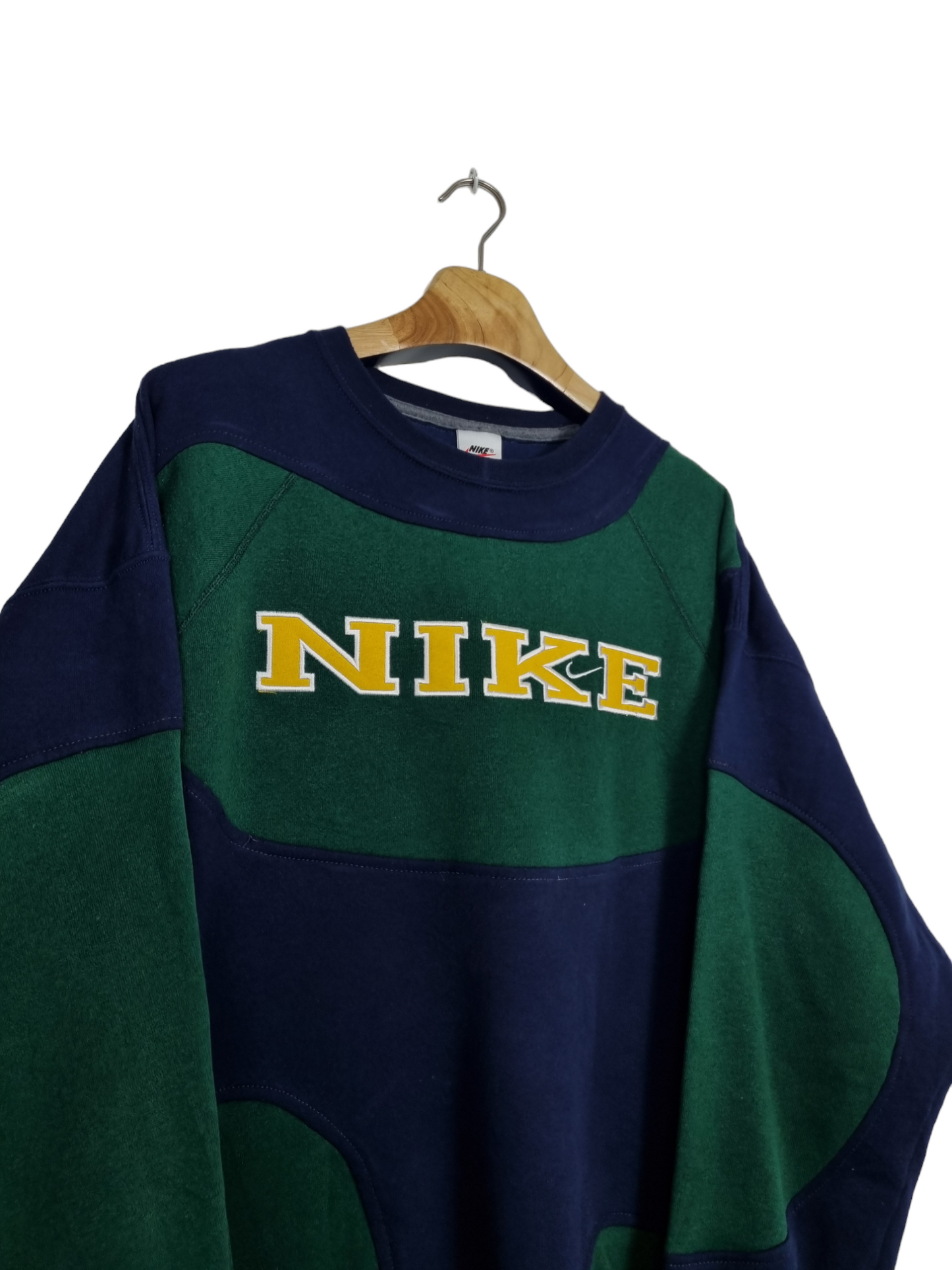 Nike 90s sweater maat L