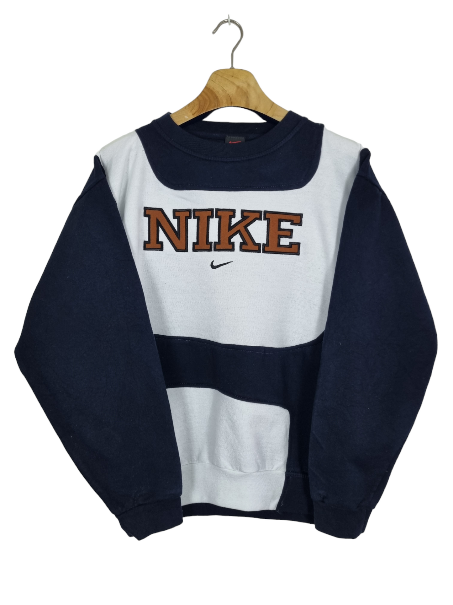 Nike spell out sweater maat M