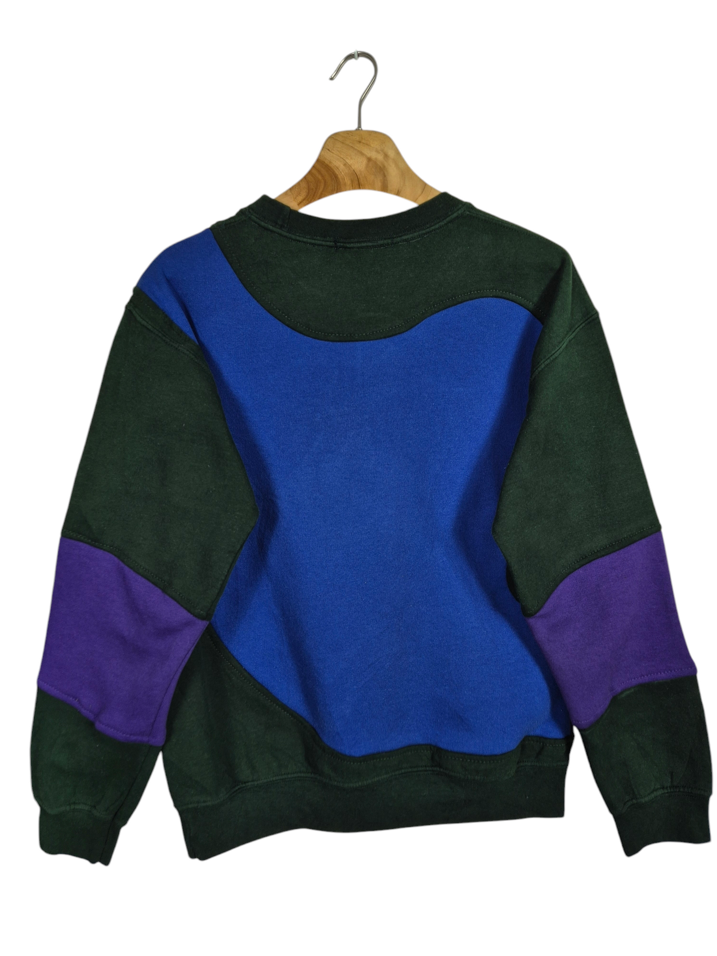 Nike 90s spell out sweater maat M