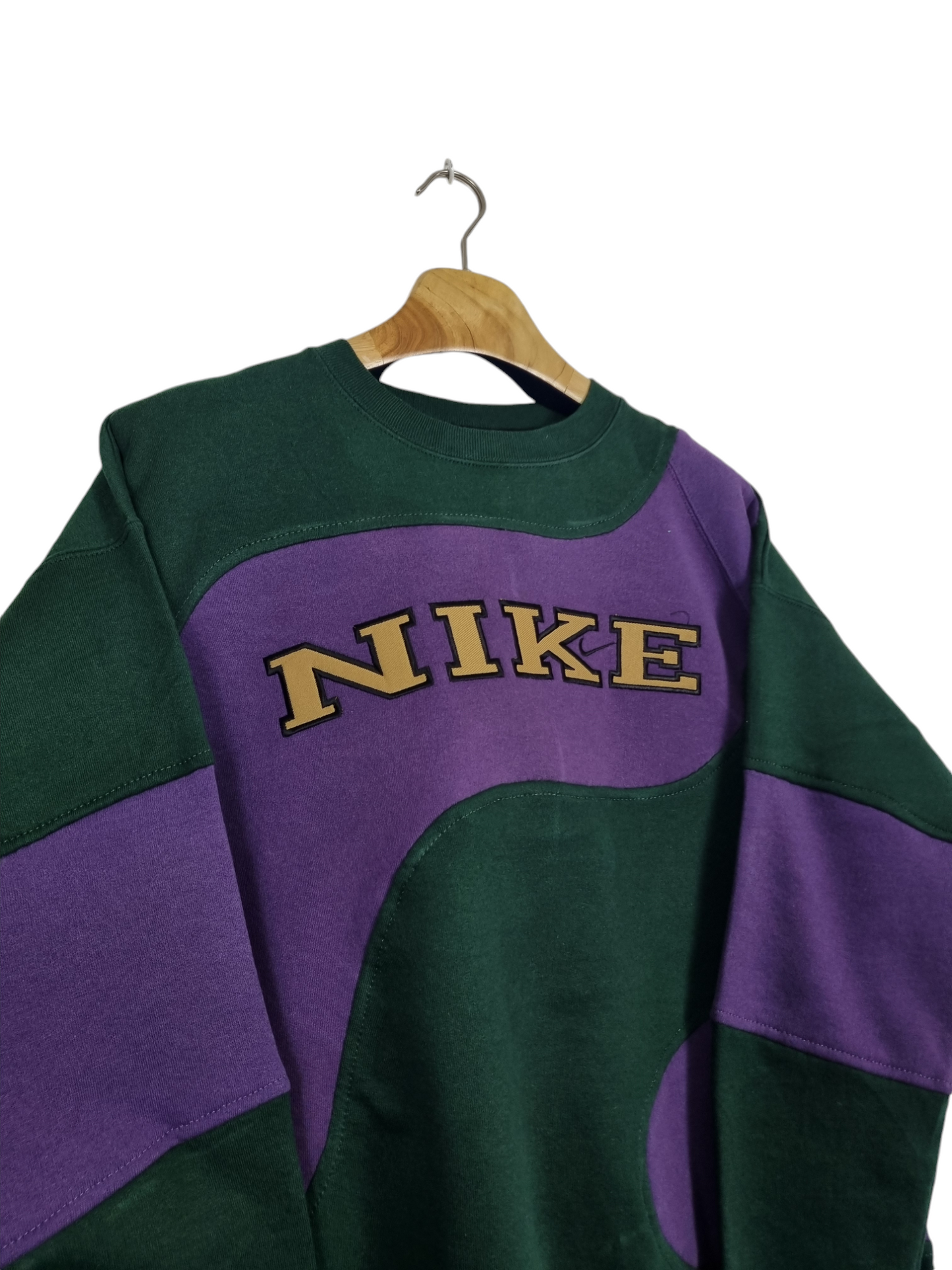 Nike 90s spell out sweater maat M