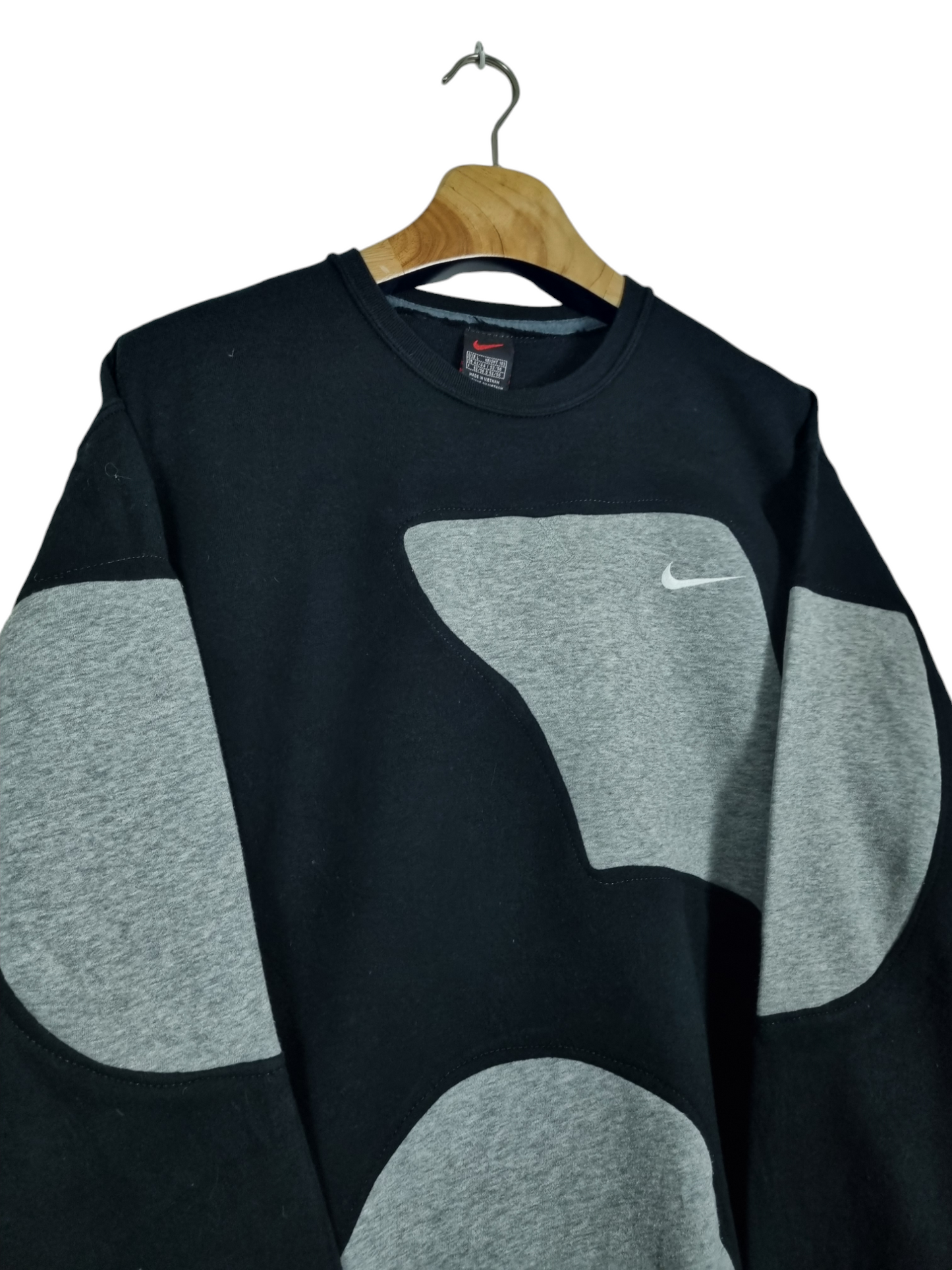 Nike chest swoosh sweater maat S