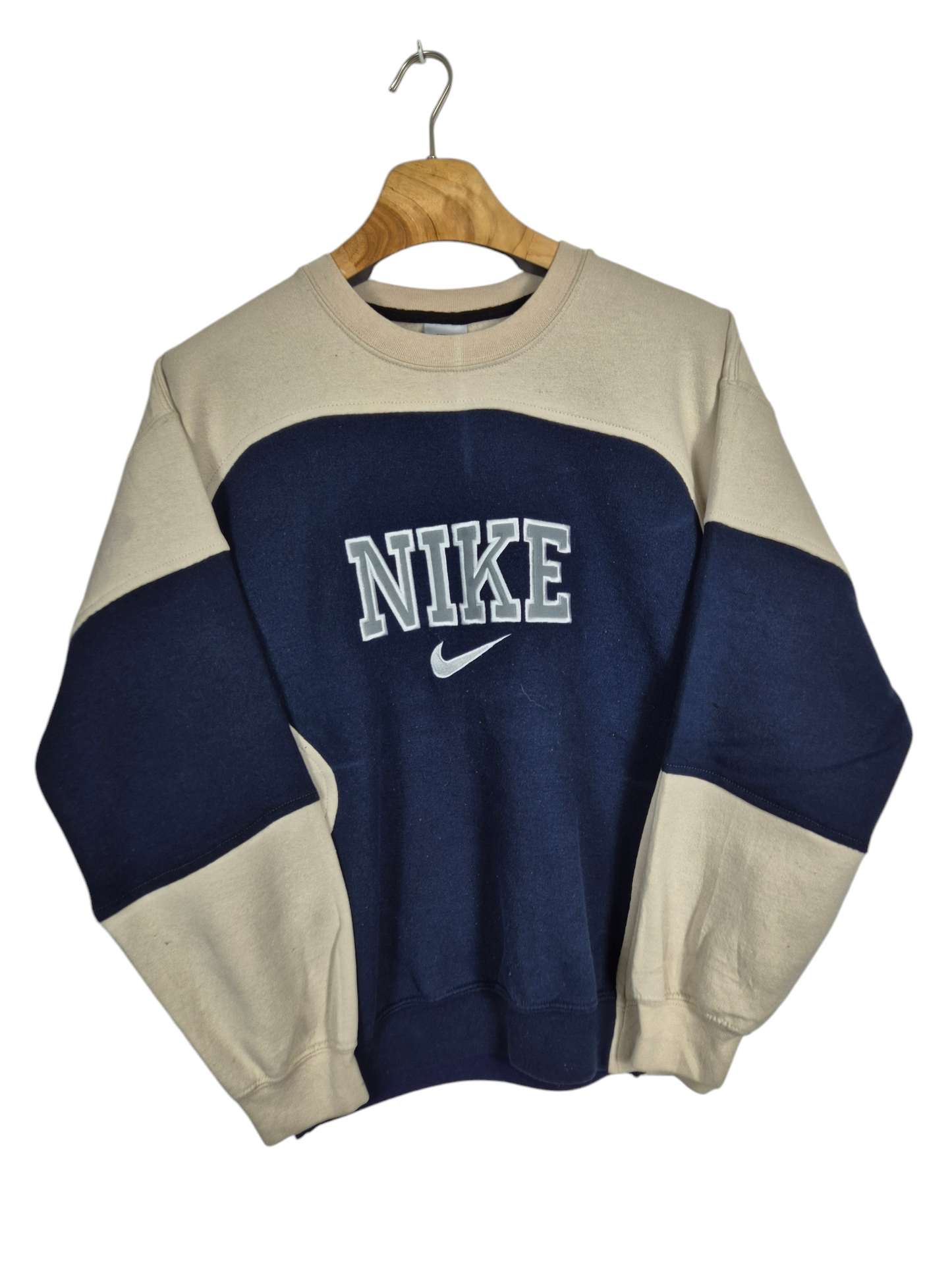 Nike spell out sweater maat M