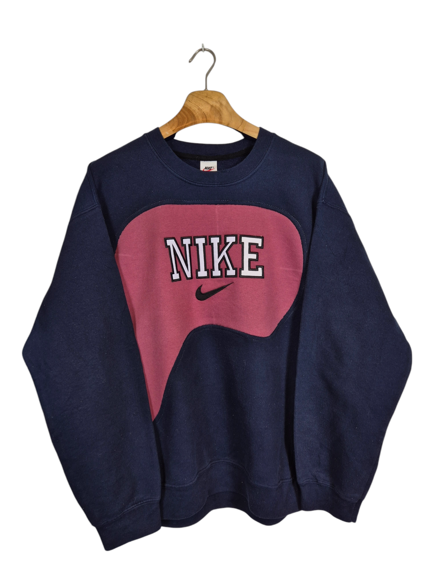 Nike spell out sweater maat L