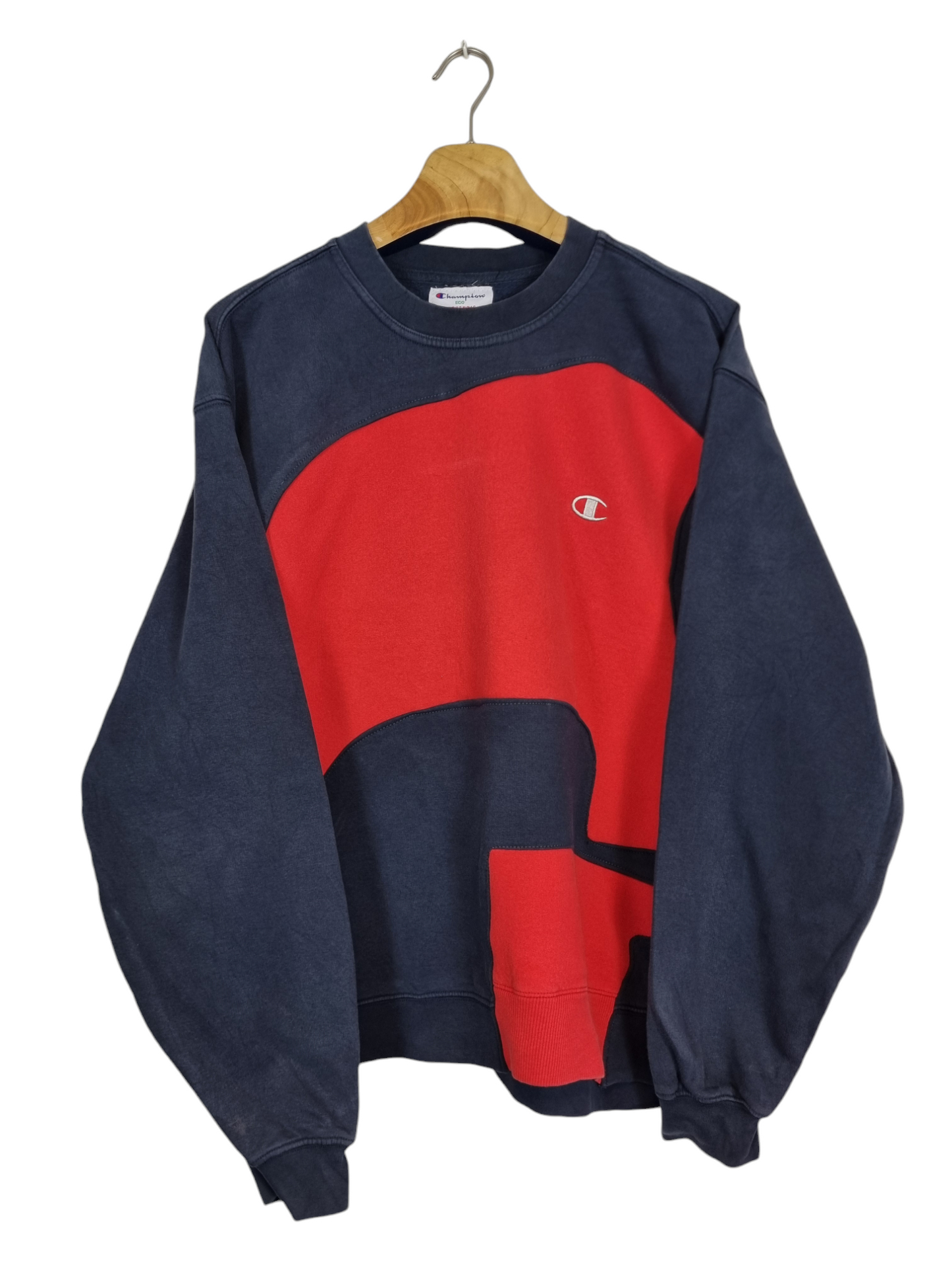 Champion chest logo sweater maat L