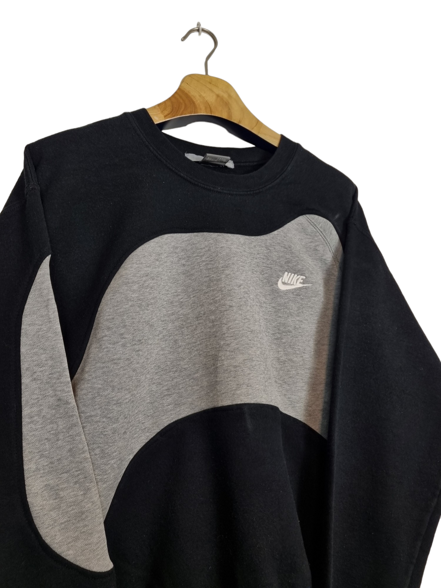 Nike chest logo sweater maat S