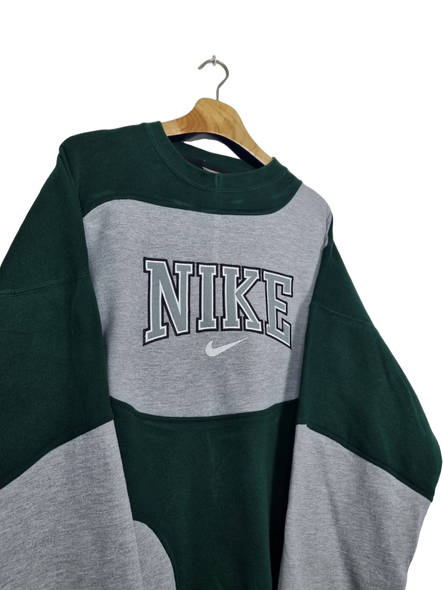 Nike 90s spell out sweater maat XL