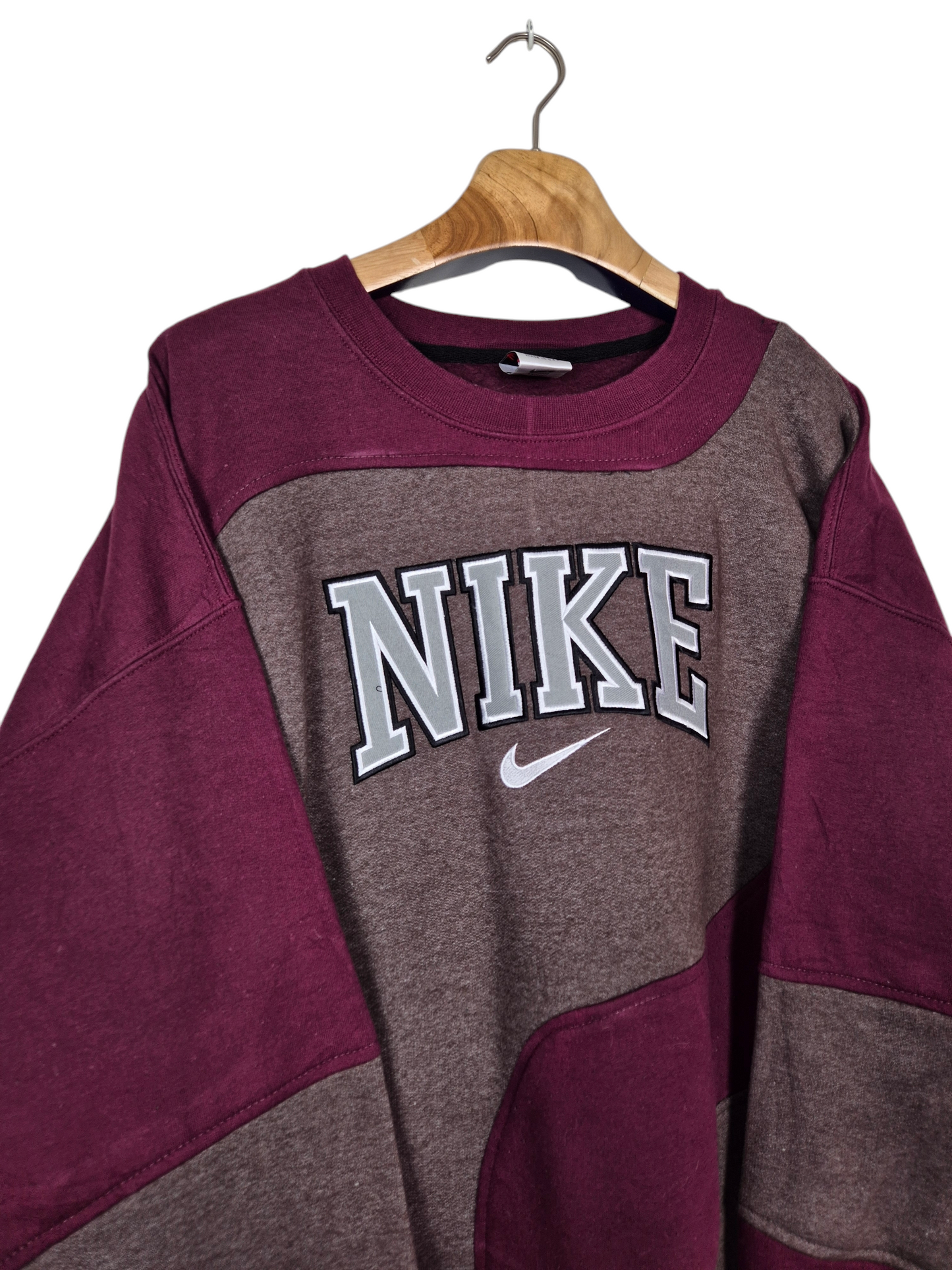 Nike spell out sweater maat XL