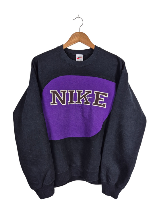 Nike 90s spell out sweater maat M