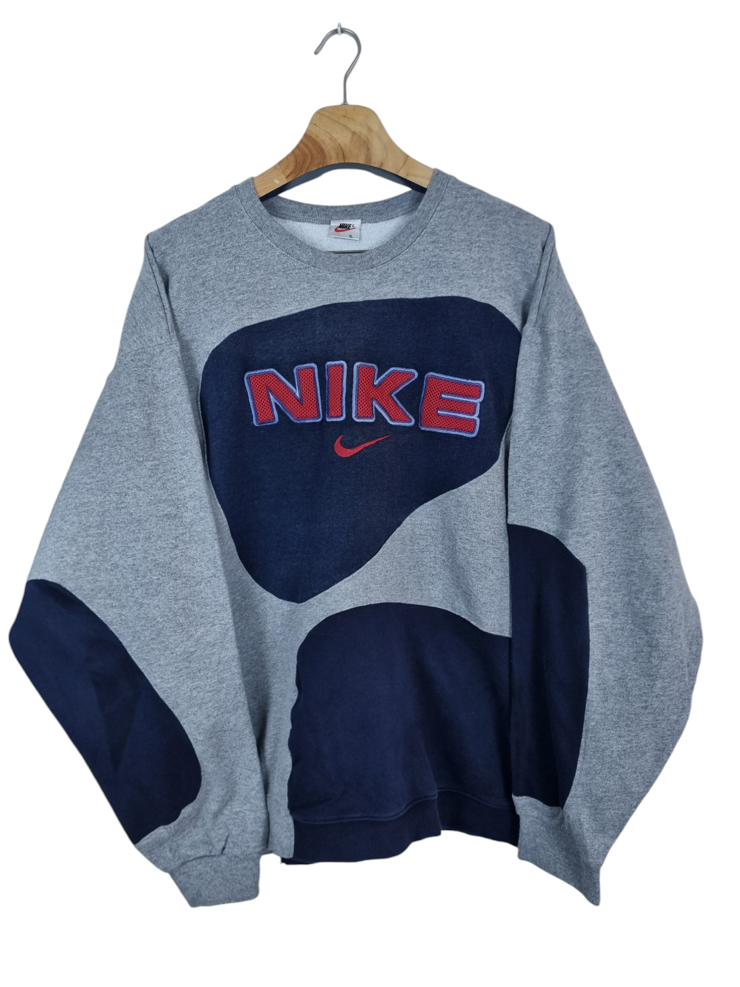 Nike 90s spell out sweater maat XL