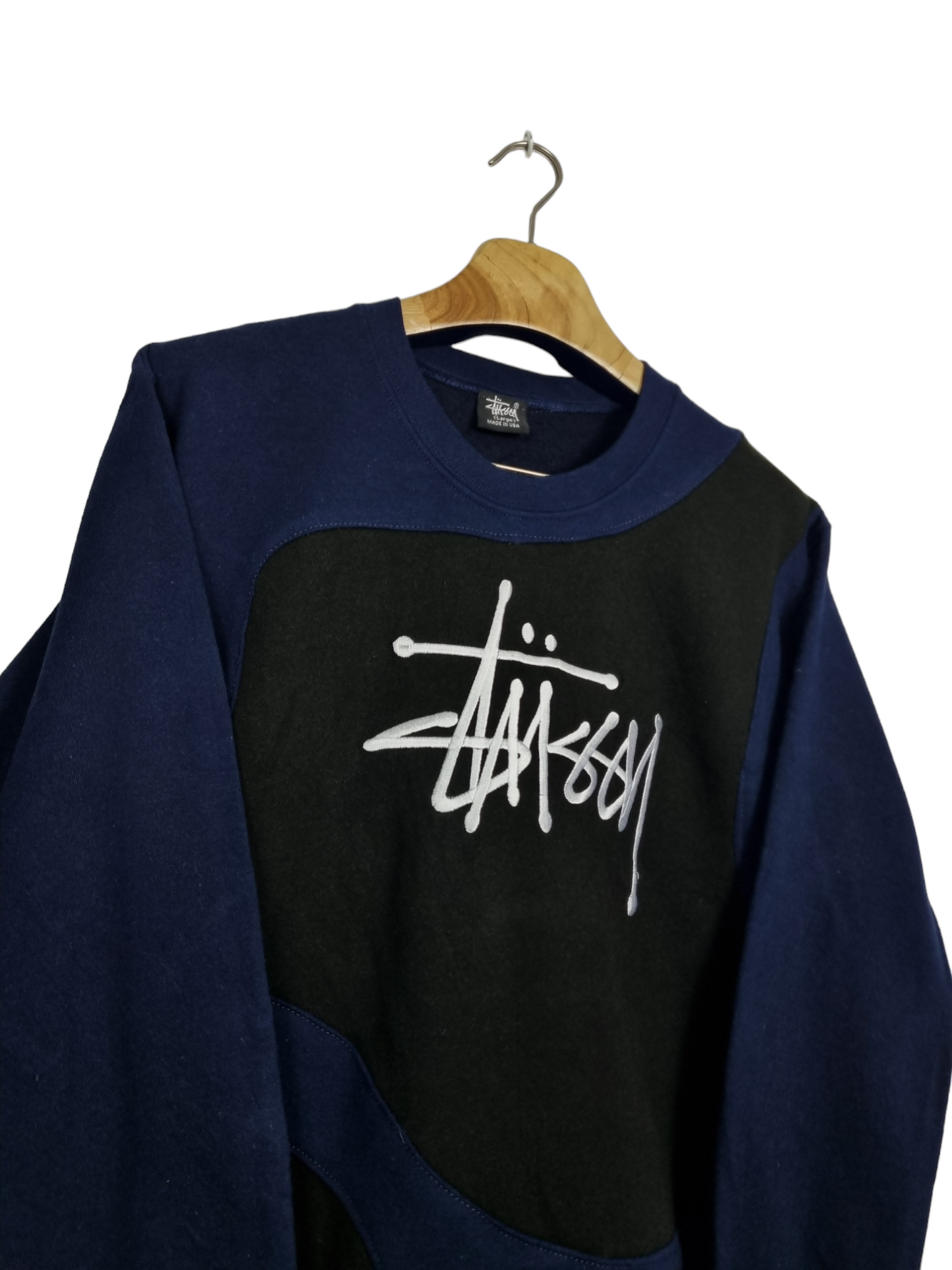 Stüssy embroidered text sweater maat S