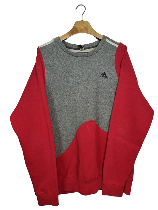 Adidas chest logo sweater maat L