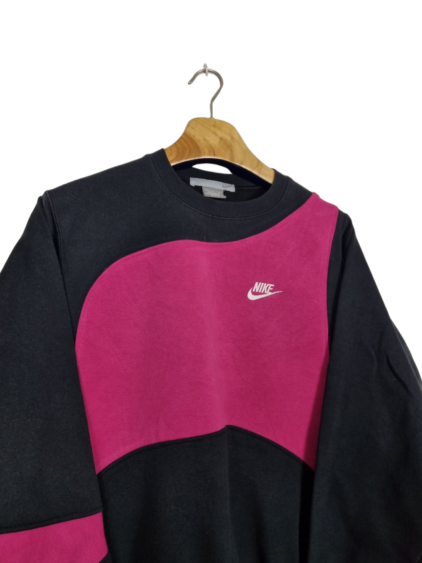 Nike chest logo sweater maat S
